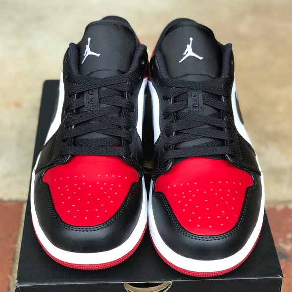Air Jordan Retro 1 ‘Bred Toe’ Low (2021) - Picture 5 of 15